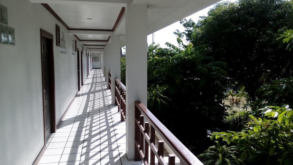 Thong Paeka Hotel Prasat Exterior foto