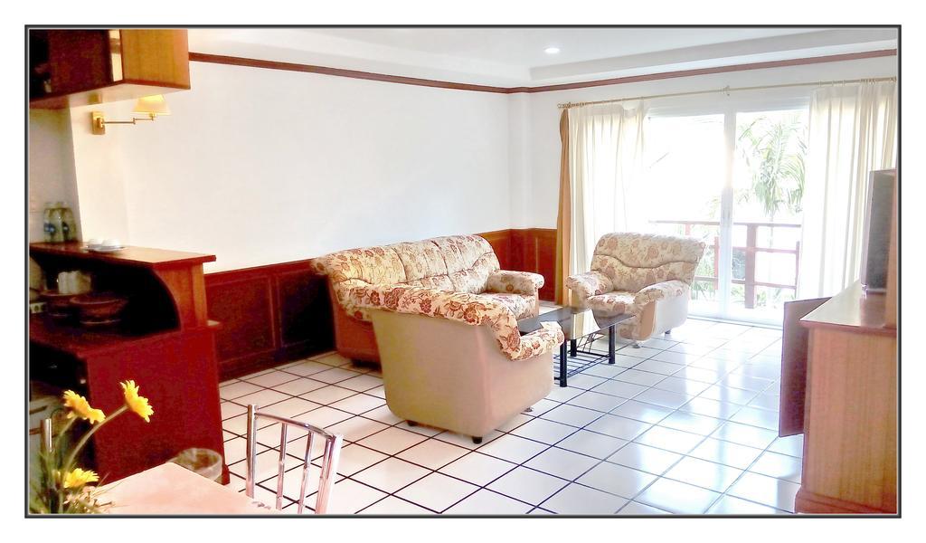 Thong Paeka Hotel Prasat Zimmer foto